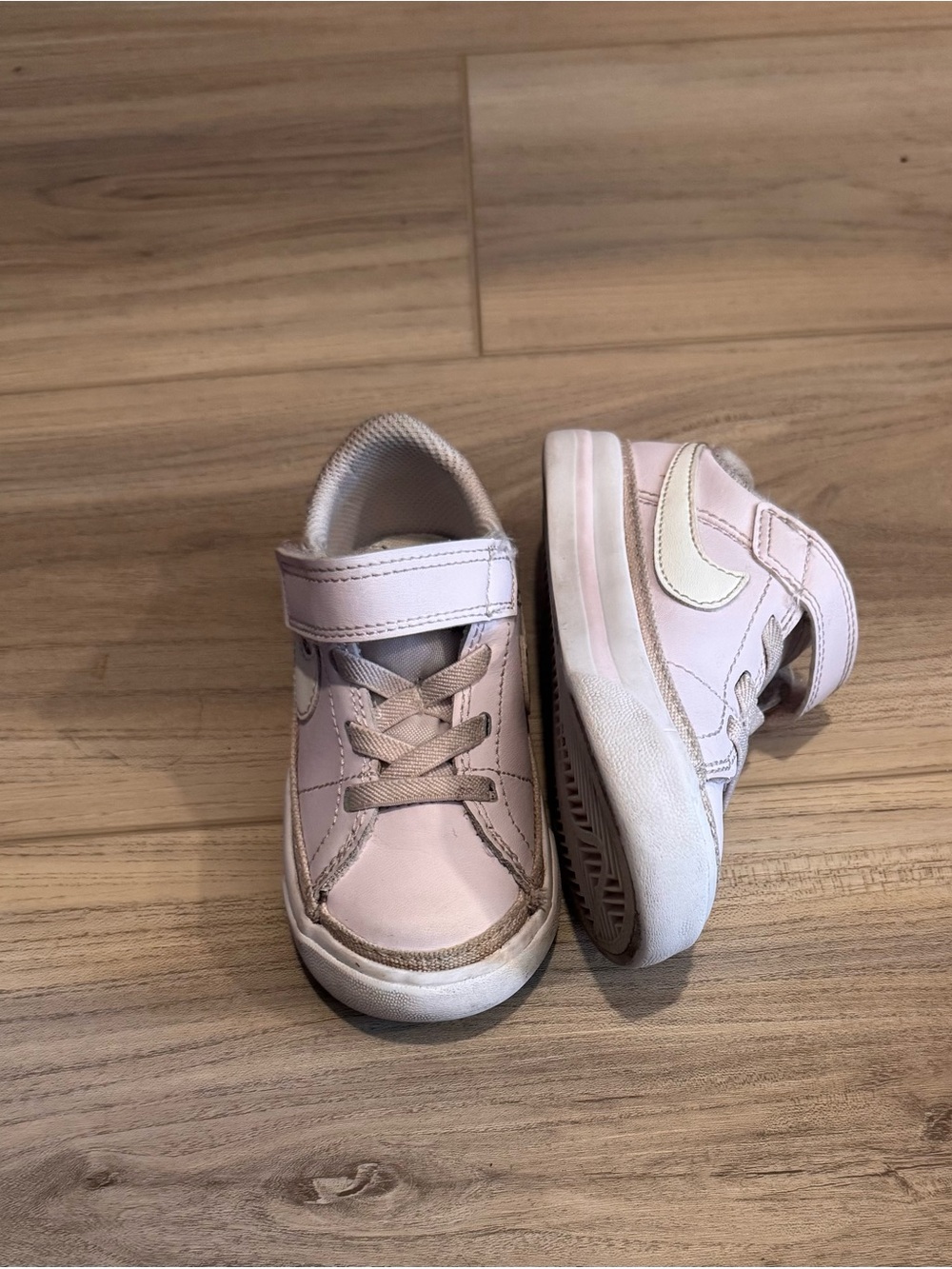 Nike Kids Light Pink Velcro & Lace-Style Sneakers